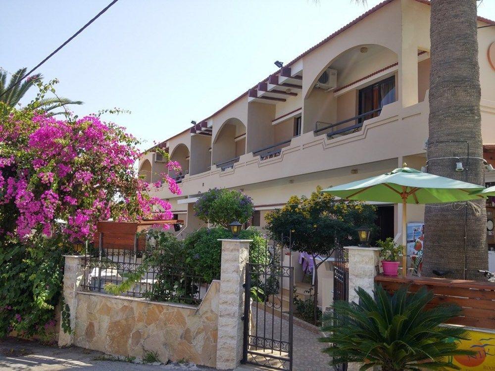 Nikolas Suites Kato Daratso Buitenkant foto